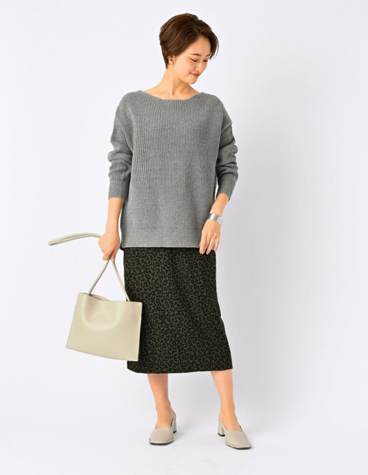 STAFF WEARING / STYLE DELI