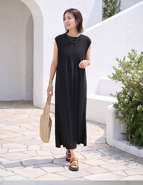 STAFF WEARING / STYLE DELI