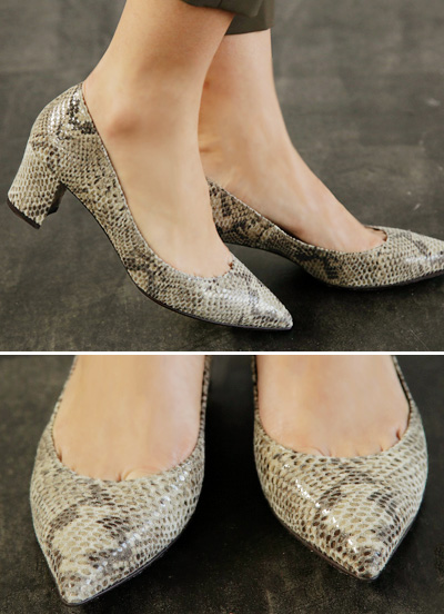 【Made in JAPAN】5.5cmチャンキーヒールパンプス／パイソンのサムネイル
