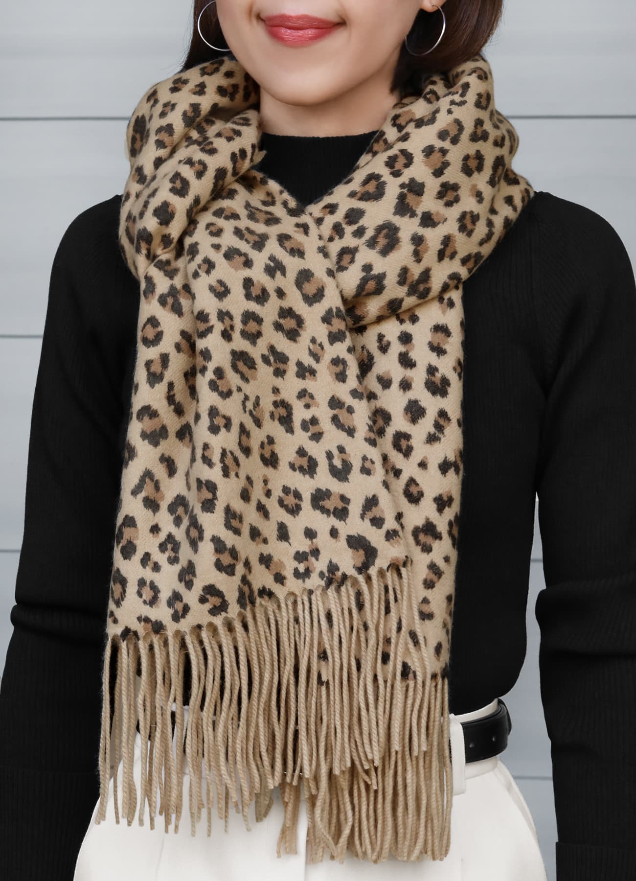 【LUXE】ベーシックレオパード柄カシミヤストールのサムネイル