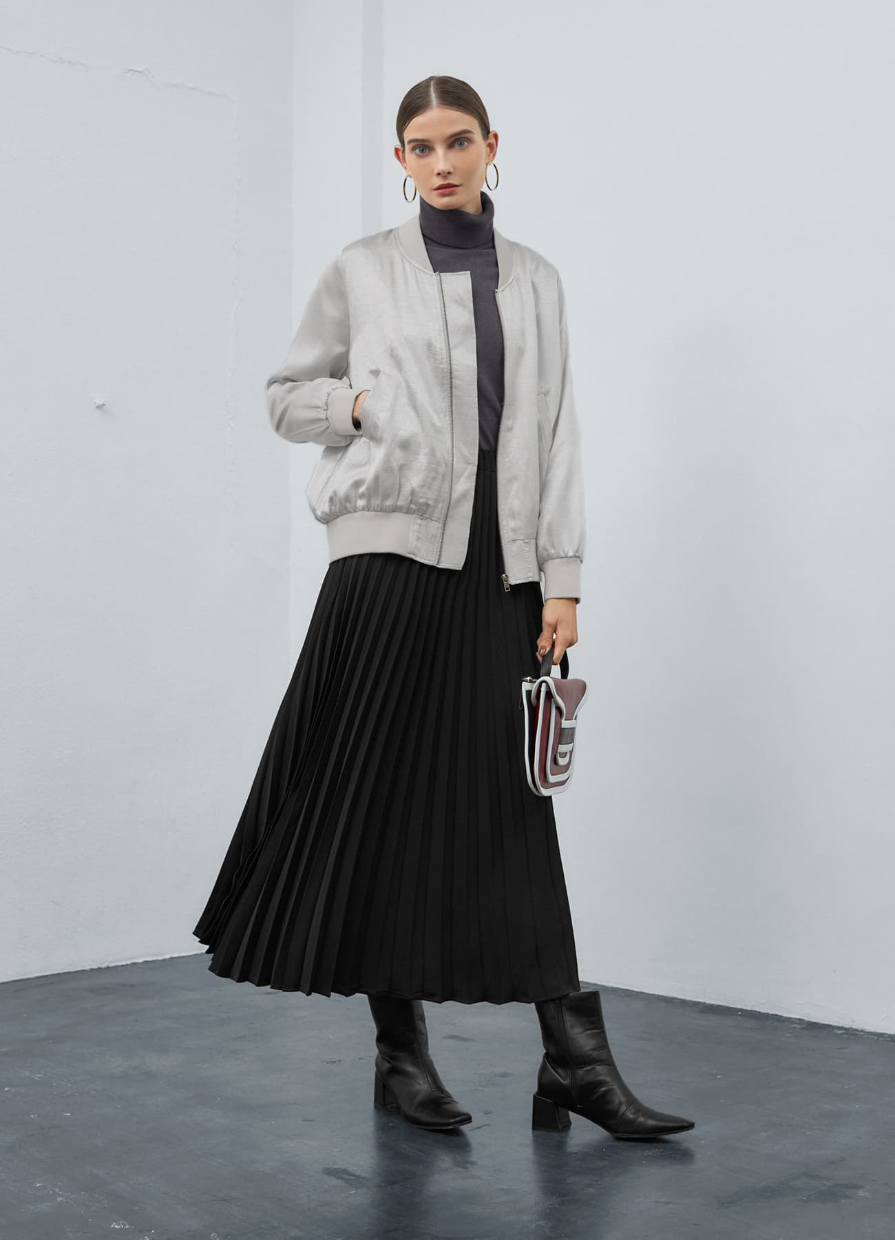 質感加工サテンブルゾン おしゃれな大人レディースファッション通販style Deli