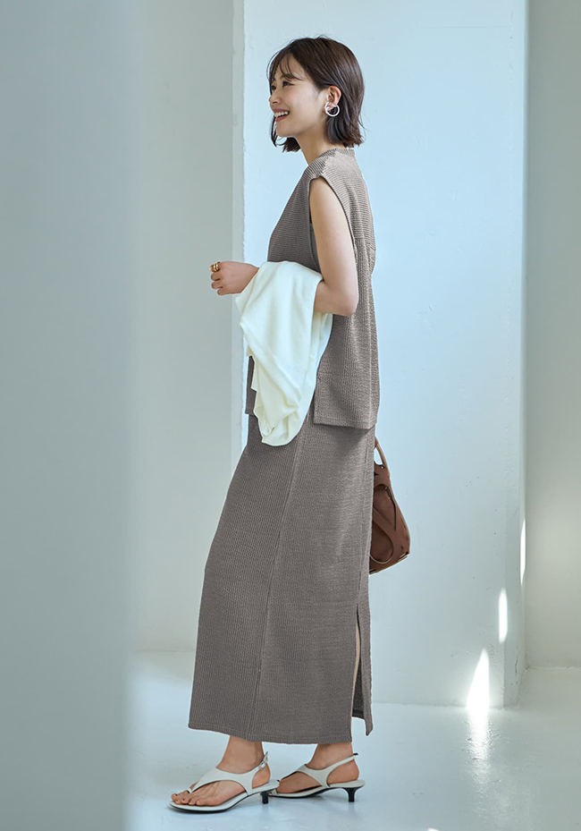 【LUXE】ストライプ状フリルのカットソーセットアップ